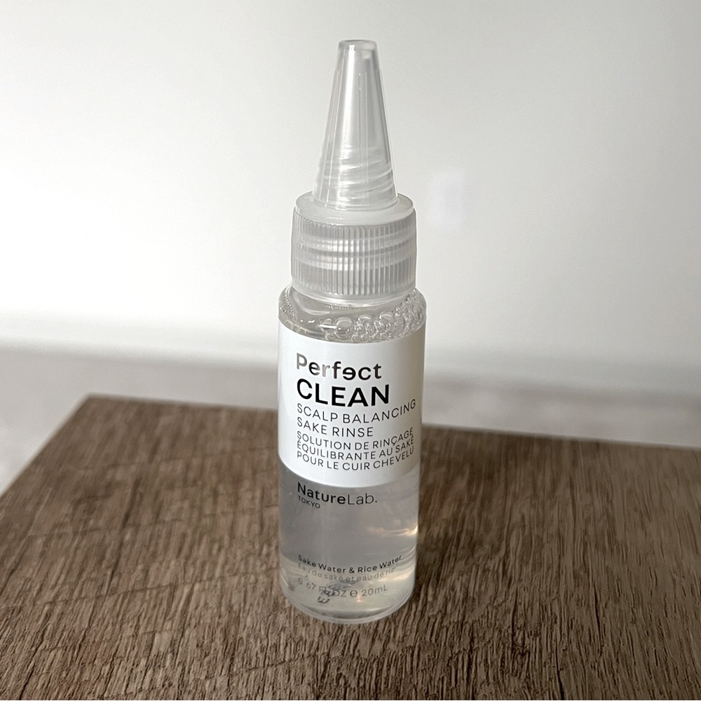 Mini NATURELAB TOKYO PERFECT CLEAN SCALP RINSE, 20 ML/0.67 fl oz.